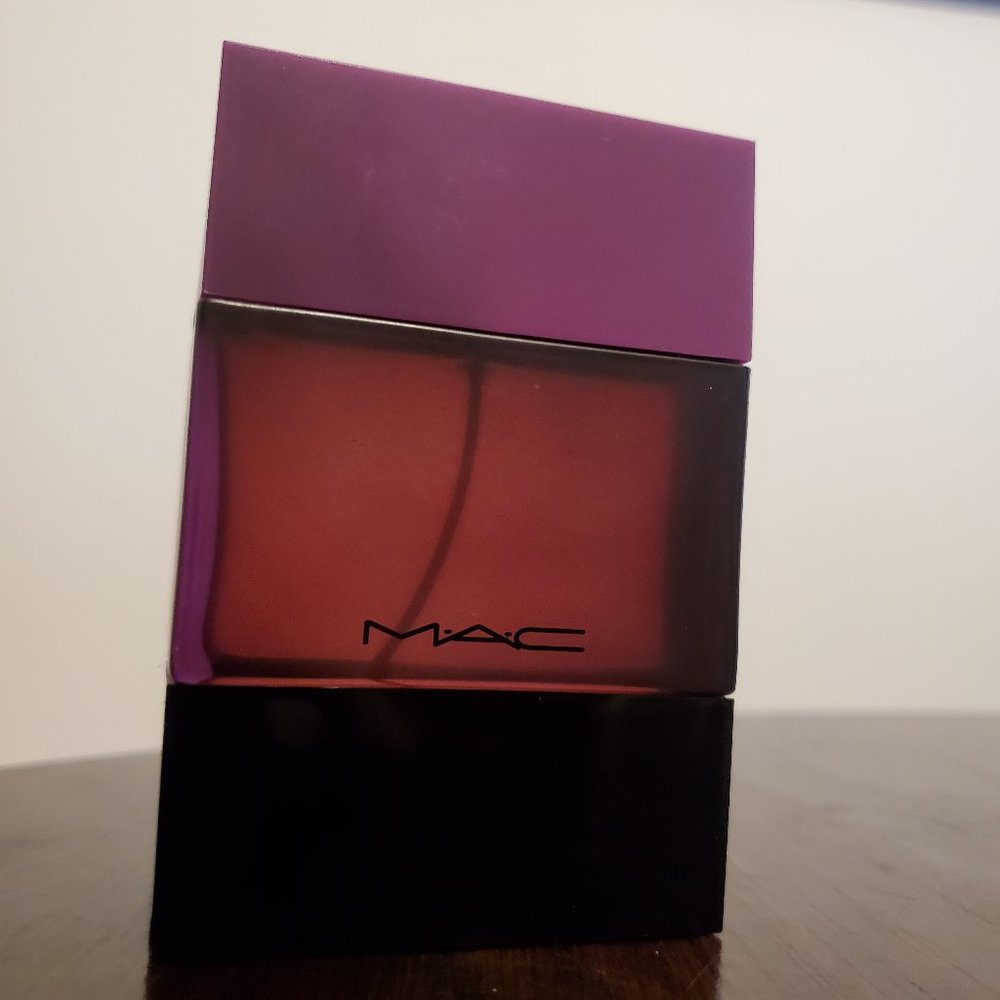 MAC My Heroine